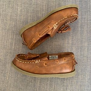 Size 7 toddler boy Carter’s brown slip-on loafers